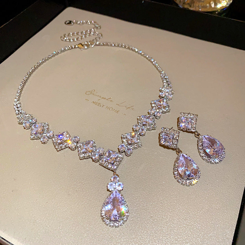 Women’s zircon inlay necklace and earrings jewelry set