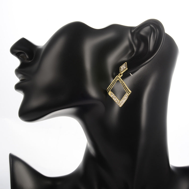 Simple alloy diamond earrings minimalist design