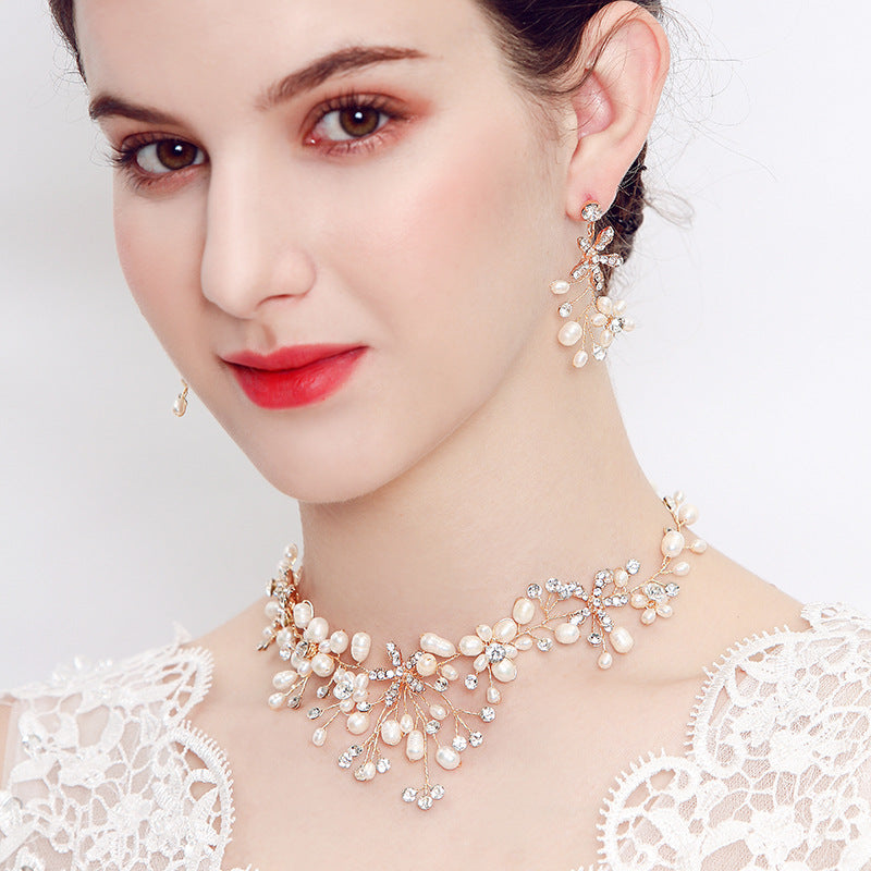 Electroplated alloy pearl jewelry set with gems
