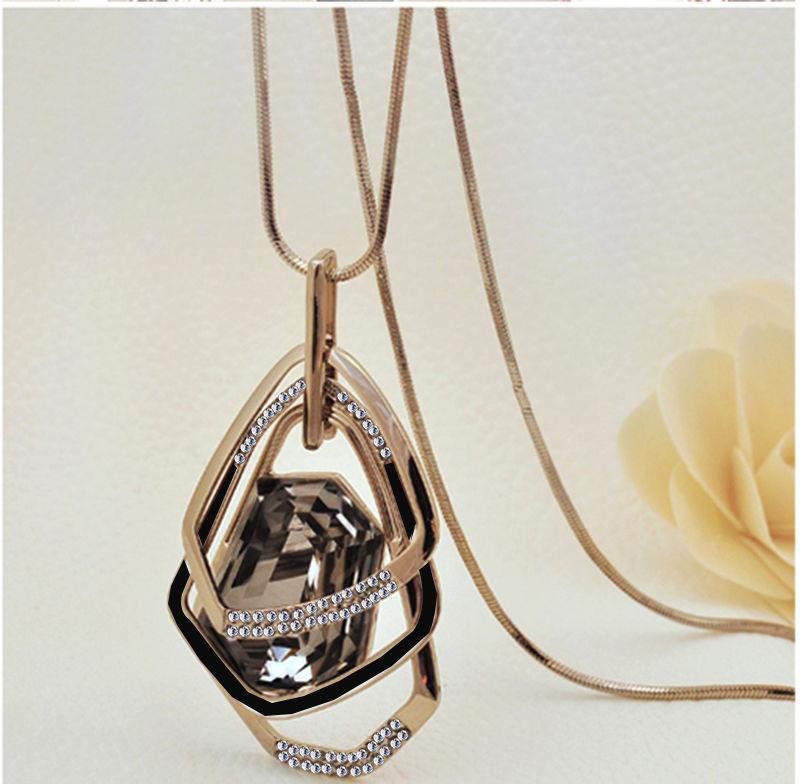 Elegant maxi collier necklace for all seasons