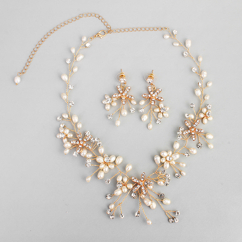 Women’s pearl jewelry set for weddings and gifts
