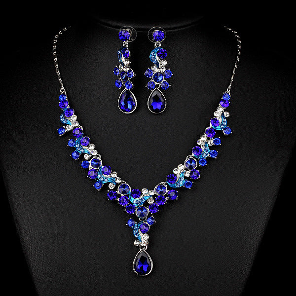 Elegant two piece bridal jewelry set for photography