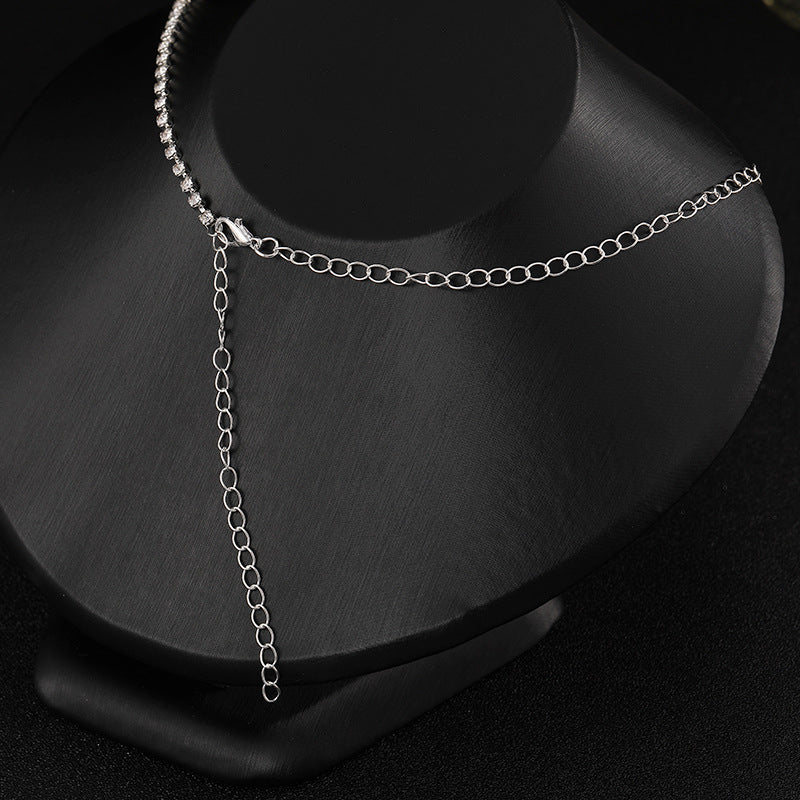 Women’s zircon alloy jewelry set close-up